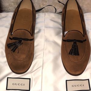 Tassel embellished Gucci Loafer